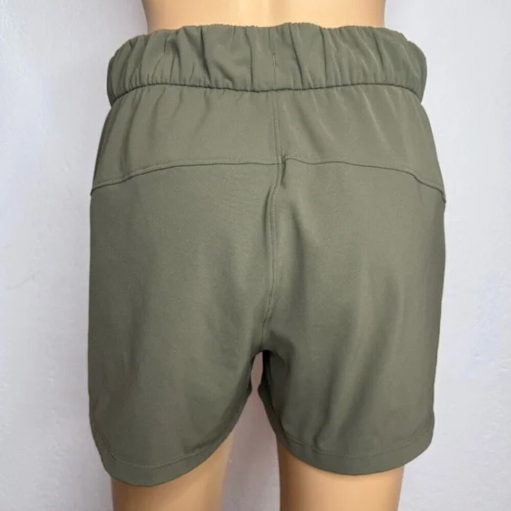 Lululemon On the Fly Short - Camo Green - Size 6 - Picture 6 of 6